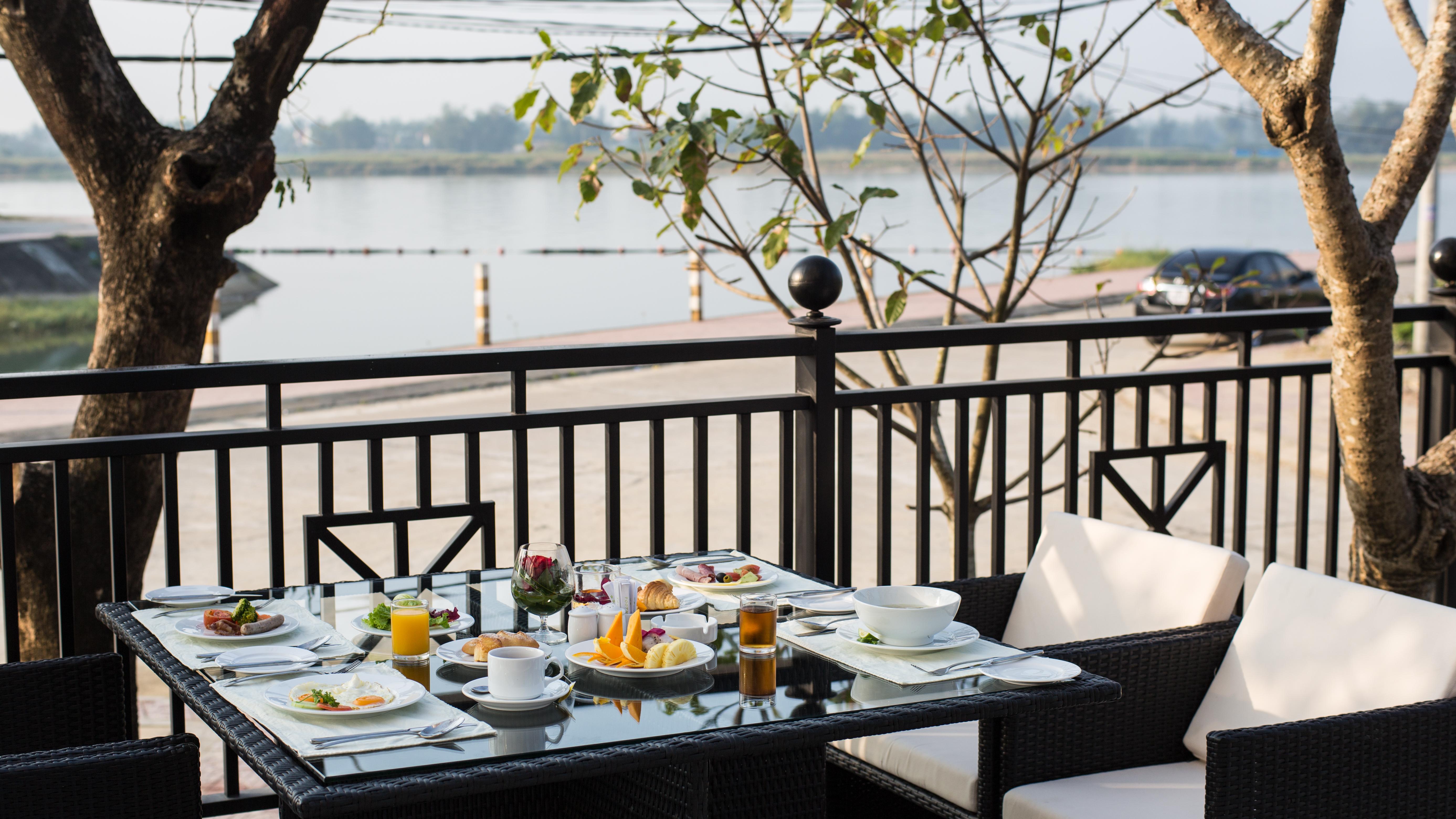 Royal Riverside Hoi An Hotel Dış mekan fotoğraf